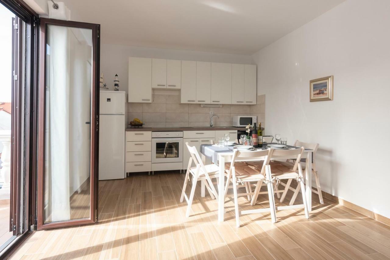זאדאר Apartman Lipotica Diklo מראה חיצוני תמונה