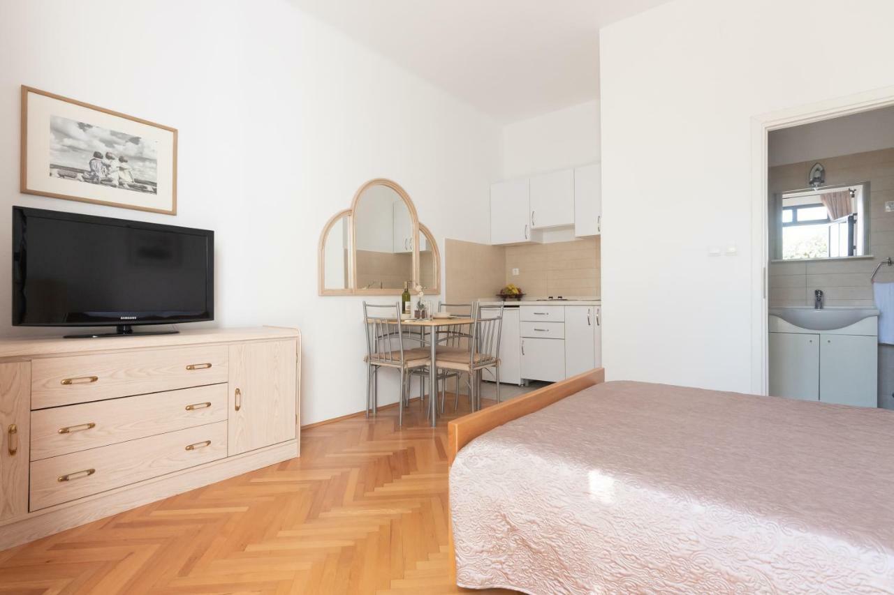 זאדאר Apartman Lipotica Diklo מראה חיצוני תמונה